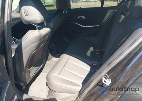 2020 BMW 330I xDrive z USA, uszkodzony, nr VIN 3MW5R7J0XL8B15375